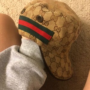 vintage gucci hat!❤️